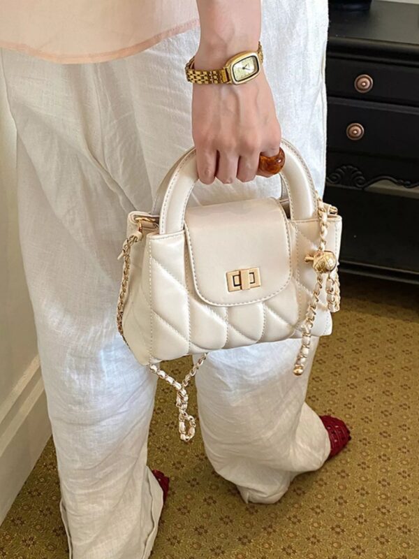 Quilted Chain Strap Crossbody Bag