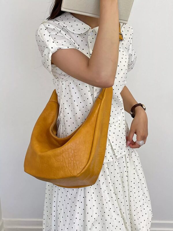 33a83a17-7044-46b1-bad1-bd4710ee3841-Max-Origin.jpg PU Leather Crossbody Bag