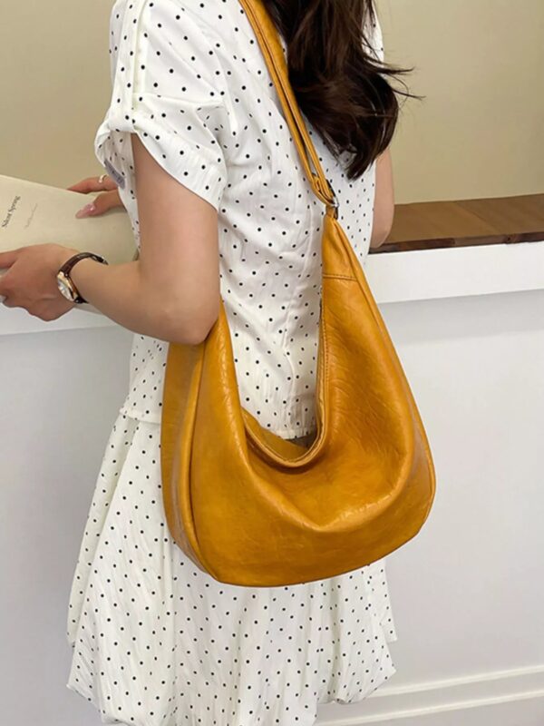 6b5ea70e-9f13-447c-9de1-b855f0fb67c3-Max-Origin.jpg PU Leather Crossbody Bag
