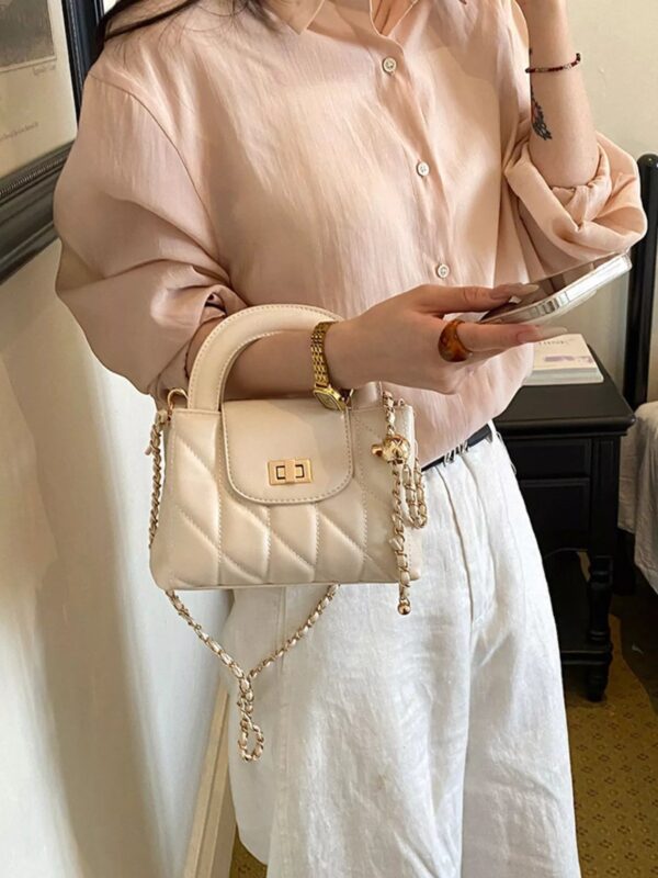 Quilted Chain Strap Crossbody Bag